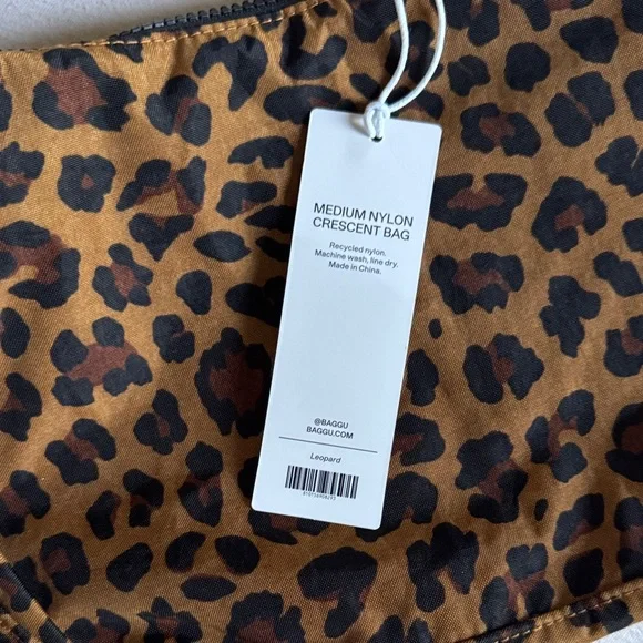 Leopard Print Crescent Bag - Picture 2 of 3